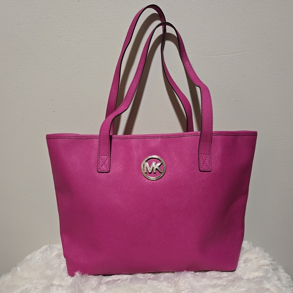 Michael Kors Handbags - Michael Kors Pink Tote Bag